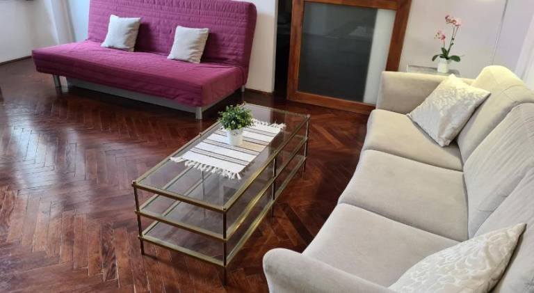 Rental apartment with terrace & yard | Next to St. Stephen's Basilica | Suitable for remote work in Budapest