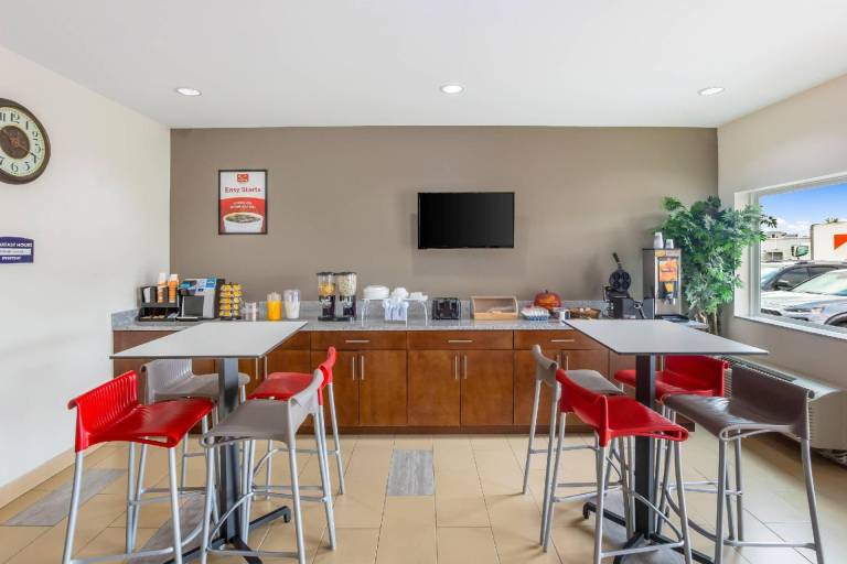Econo Lodge Baton Rouge University Area — photo 3