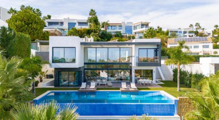 Villa with pool in Benahavis