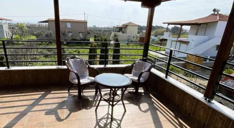Villa with garden, patio & grill — photo 2