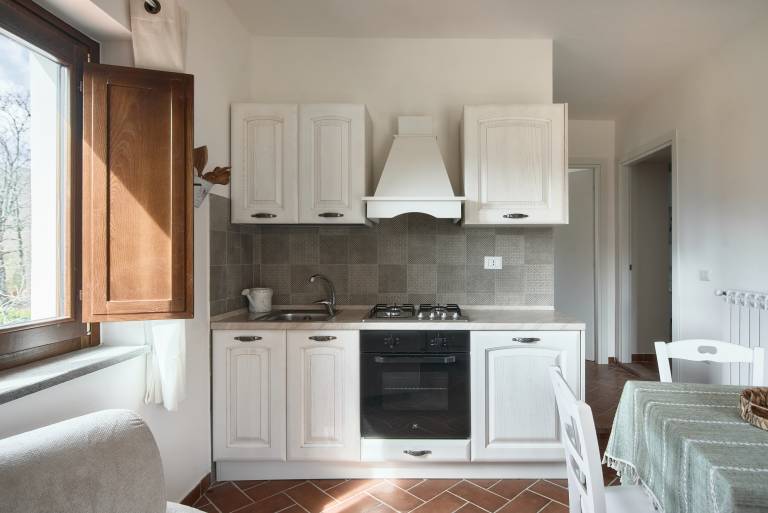 Agriturismo Li Guira – Natura, uliveti ed esperienze autentiche nel Cilento: Il Nido: Ritiro per due nel cuore del Cilento. Camino antico, cucina privata e natura selvaggia per la tua fuga dal caos — photo 3