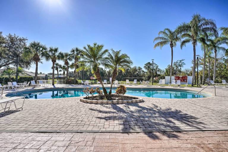 Condo Poinciana