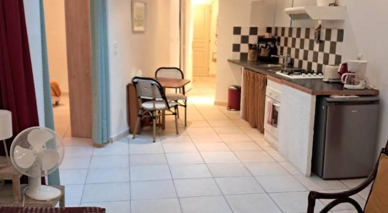 Rental apartment | Close to Popes' Palace — photo 2