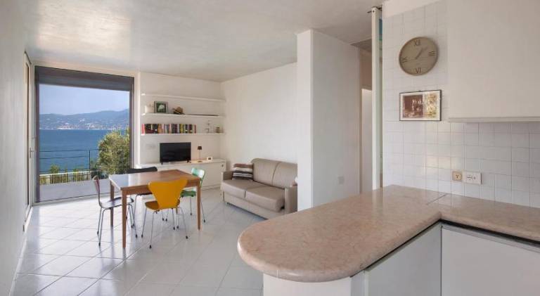 Rental apartment with private pool, garden & patio — photo 4