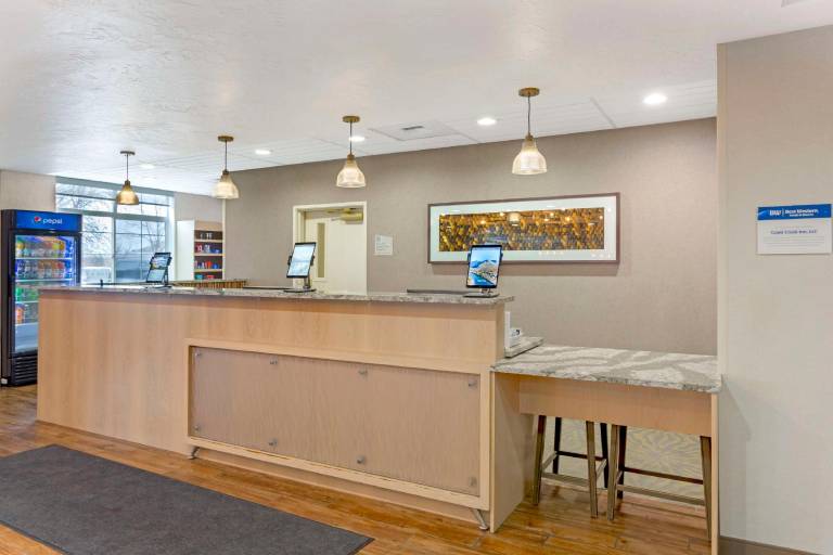 Best Western Plus Grant Creek Inn — photo 5