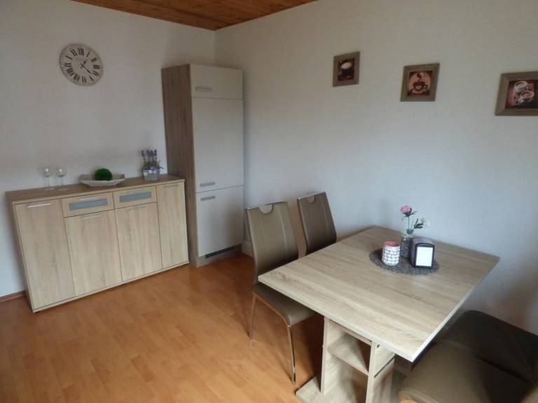 Rental apartment with garden — photo 4