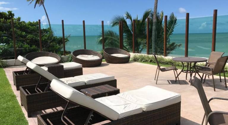 Pleasant serviced apartment with pool, yard & patio | Next to the beach | Pet-friendly — photo 4