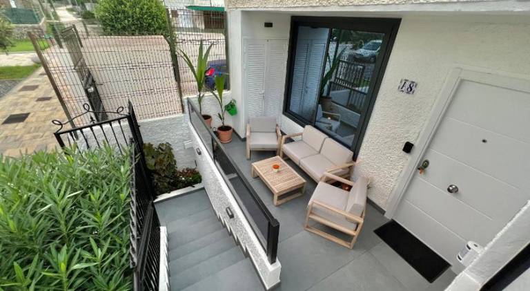 Holiday apartment with pool — photo 5