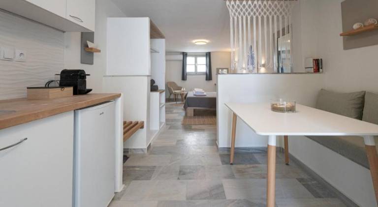 Rental apartment with terrace — photo 2