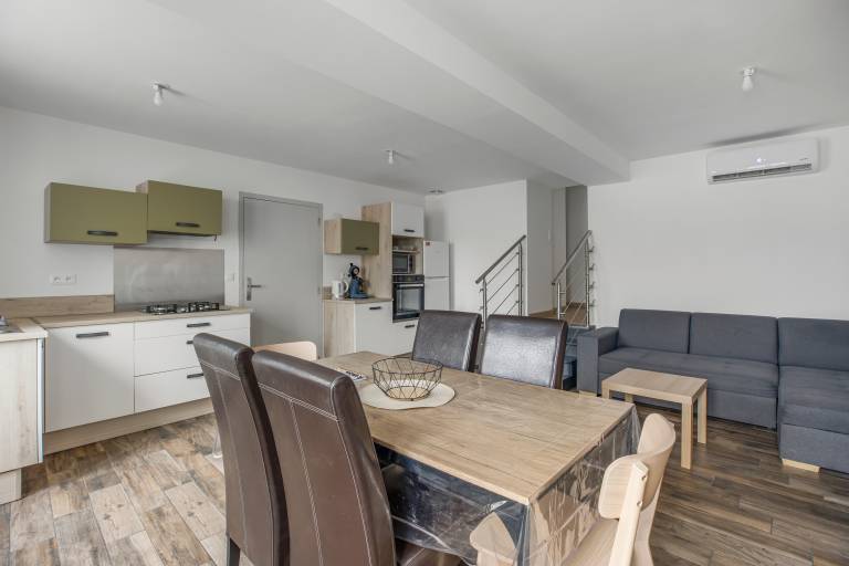 Family-friendly lovely vacation home with yard, fast internet & grill | Garden view | Pets are welcome in Chinon