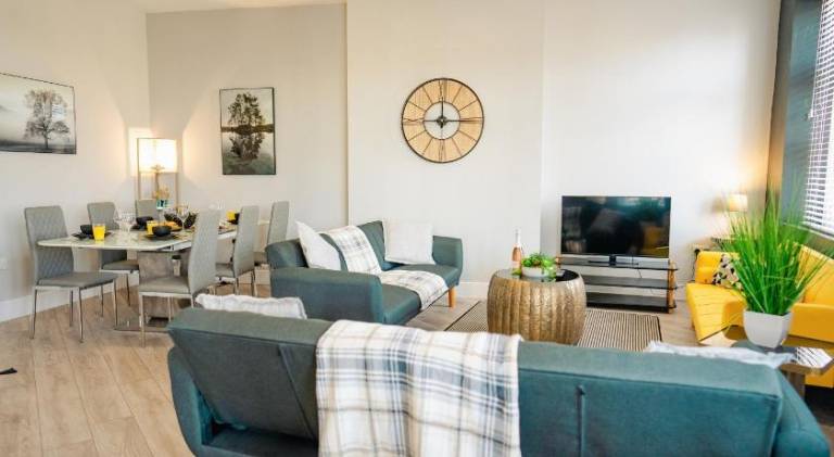 Rental apartment with 3 rooms for 13 persons — photo 4
