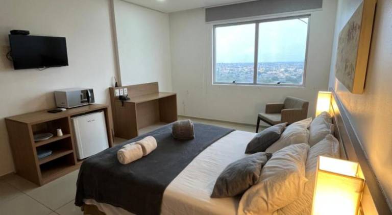 Serviced apartment with pool — photo 2