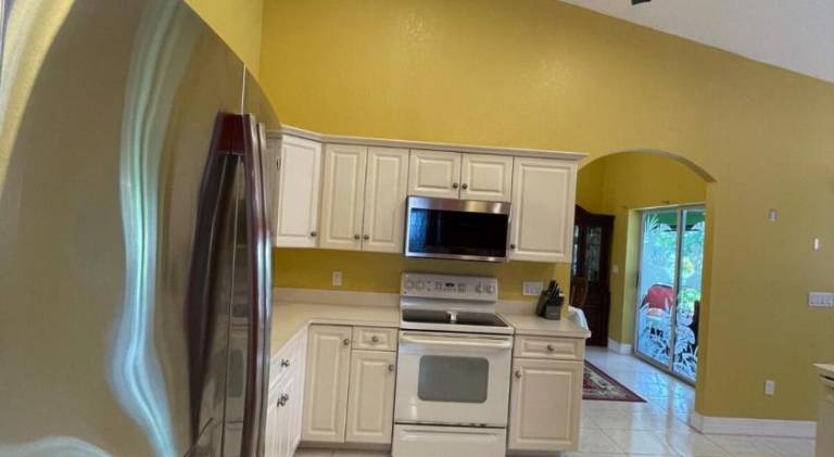 Ample house with jacuzzi & pool | Dogs allowed — photo 5