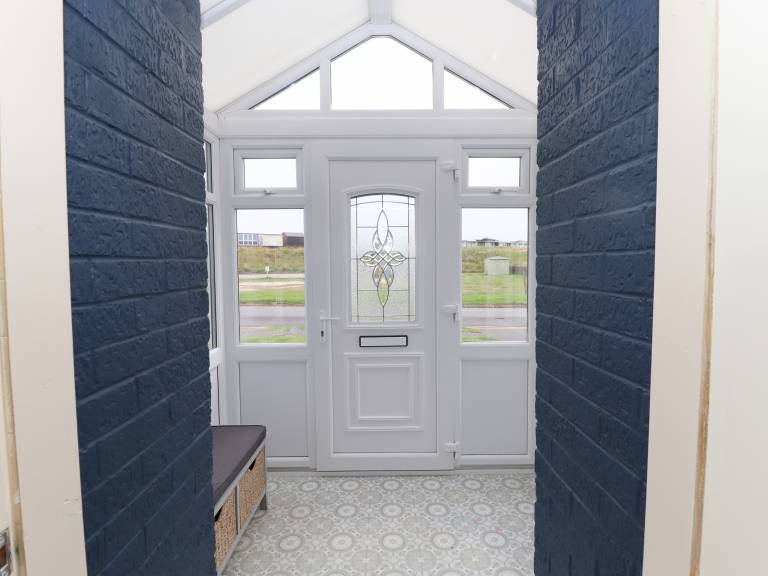 Cottage with garden | Beach view — photo 2