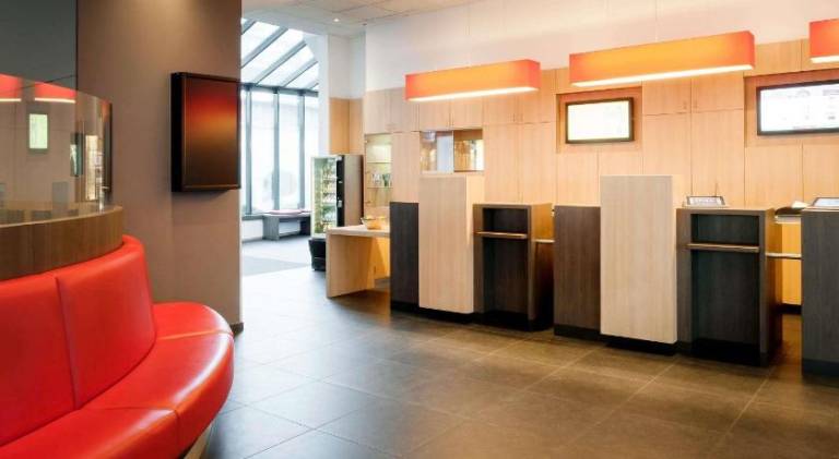 Ibis Brussels Centre Gare Midi — photo 3
