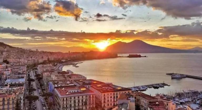 Apartment | Next to Piazza del Plebiscito in Naples
