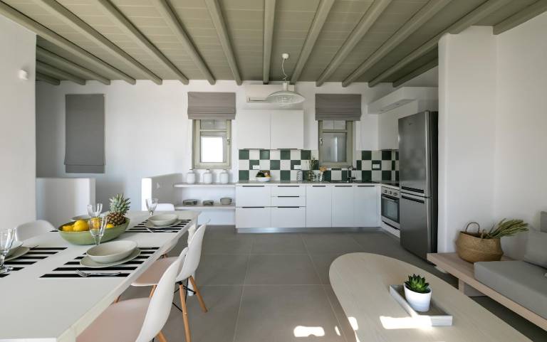 Holiday apartment with pool — photo 4