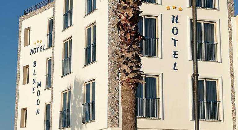 Blue Moon Hotel — photo 4