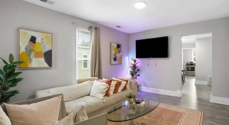 Rental apartment | Pet-friendly in Detroit, MI