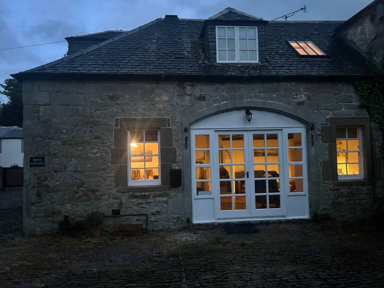 Cosy Cottage on Secluded Private Estate