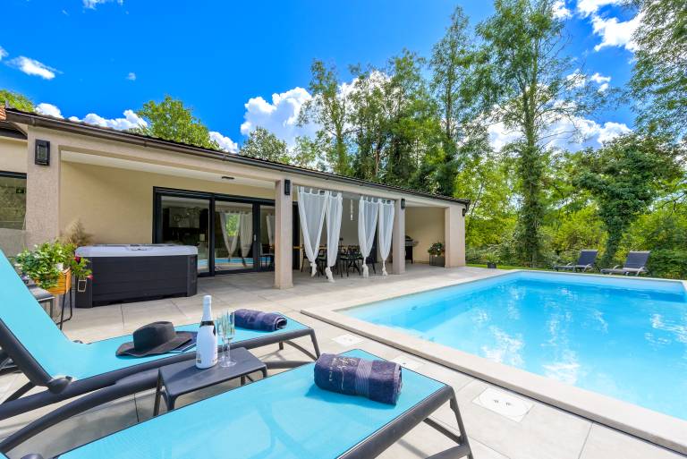 Villa  Pazin