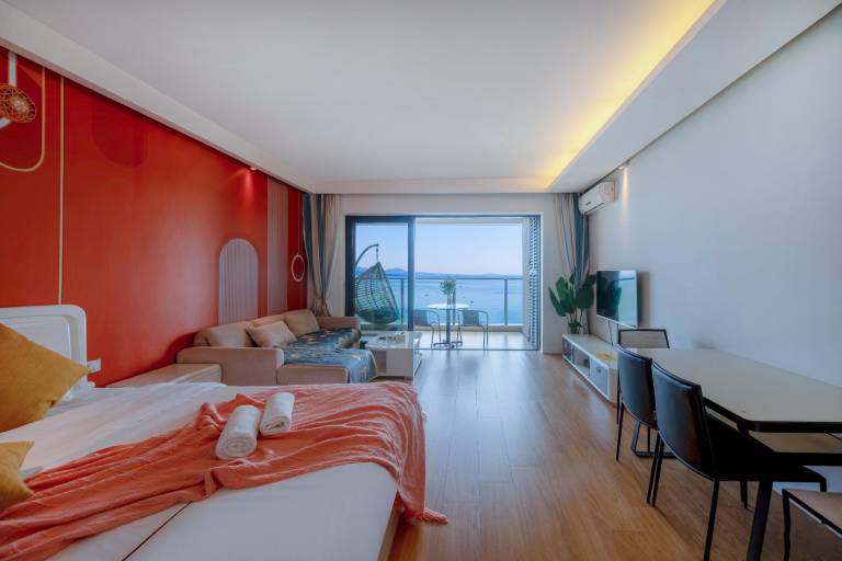 Holiday apartment with pool in Huizhou