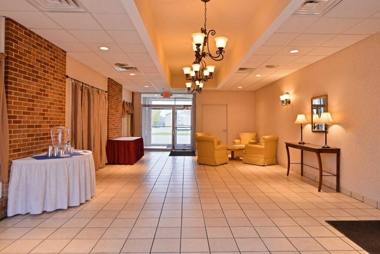 Quality Inn & Suites Albert Lea — photo 3