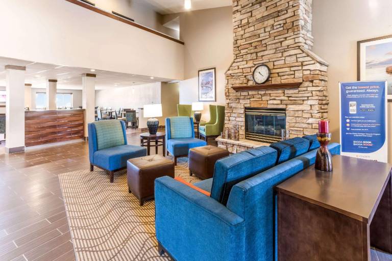 Comfort Inn Waukesha - Milwaukee West — photo 5