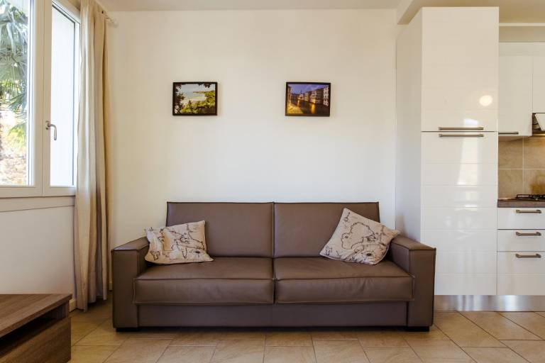 Apartment 'Gran Fausto Bilo' with Lake View, Wi-Fi and Air Conditioning — photo 4