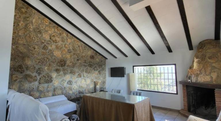Beautiful villa with pool | Pets allowed — photo 2