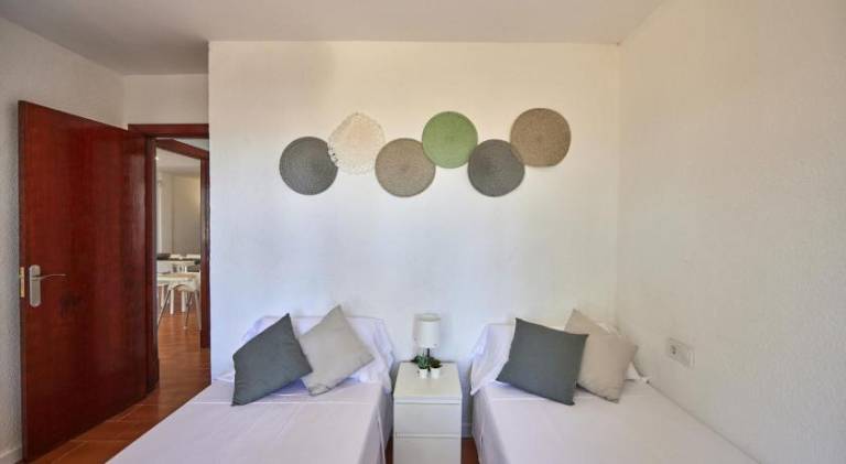 Apartment with patio | Next to the beach | Pets allowed in Calvià