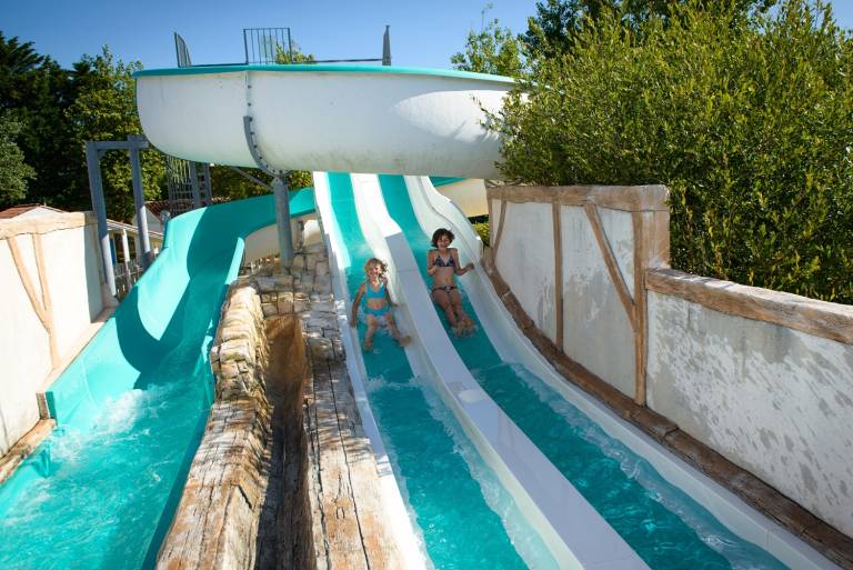 Camping with pool & patio — photo 4