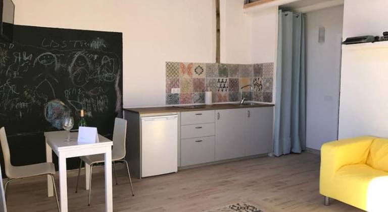 Vacation home with pool — photo 4