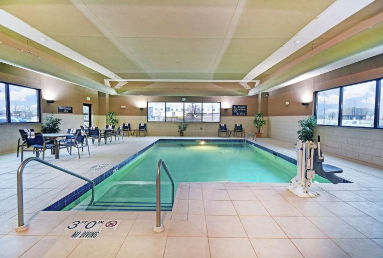 Hampton Inn Beloit — photo 2