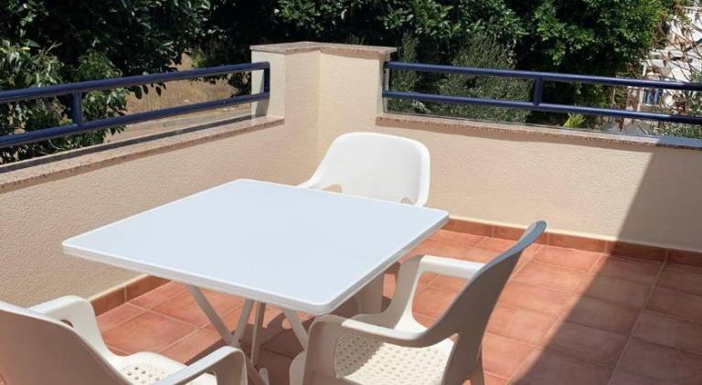 Holiday apartment with patio in Nijar
