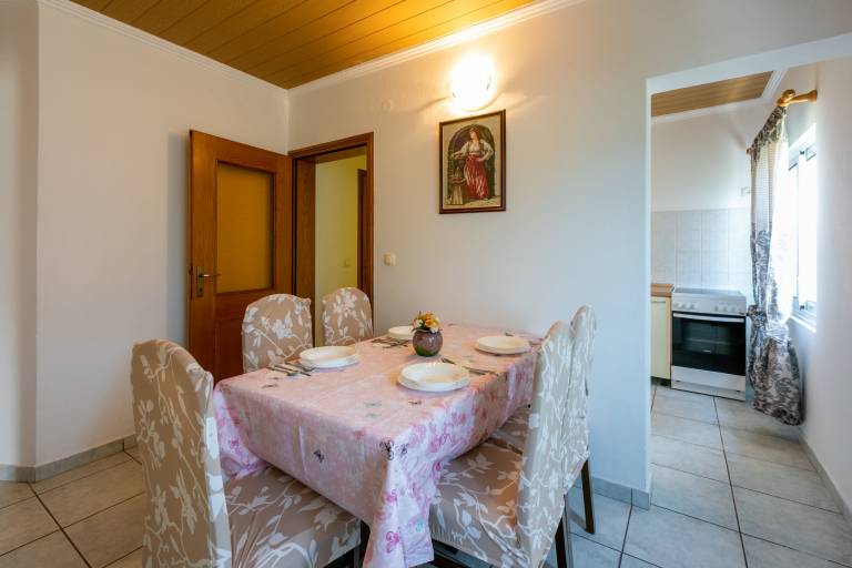 Apartment with barbeque | Sea view — photo 4