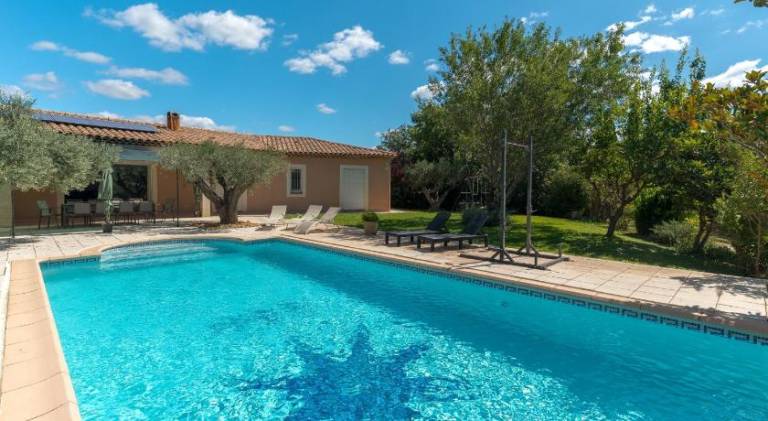 House with yard, patio & BBQ in Salon-de-Provence