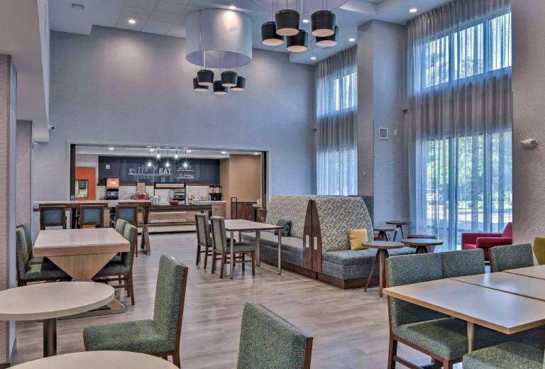 Hampton Inn & Suites by Hilton Keene — photo 4