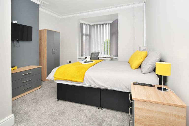 House Newcastle-under-Lyme
