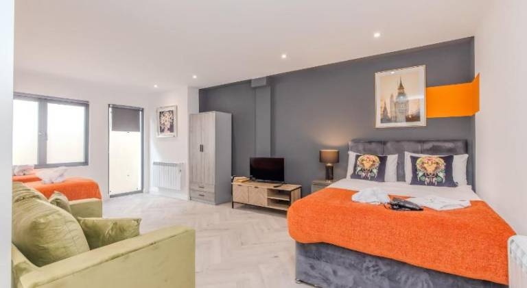 Spacious Apartment Next to Brighton Beach Sleep 6 — photo 3