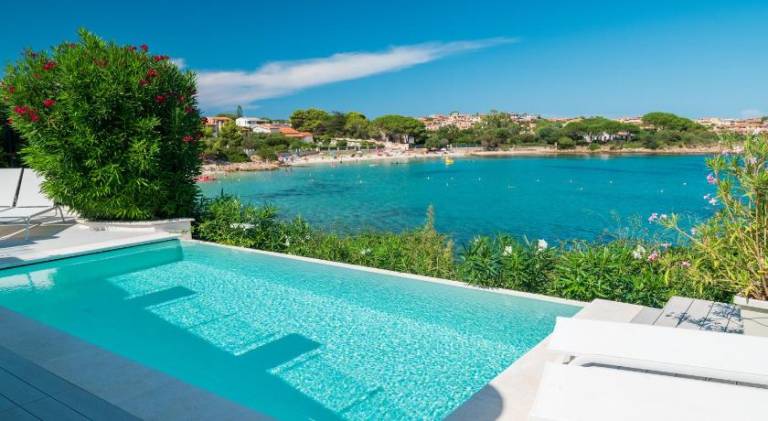 Villa with pool in Golfo Aranci