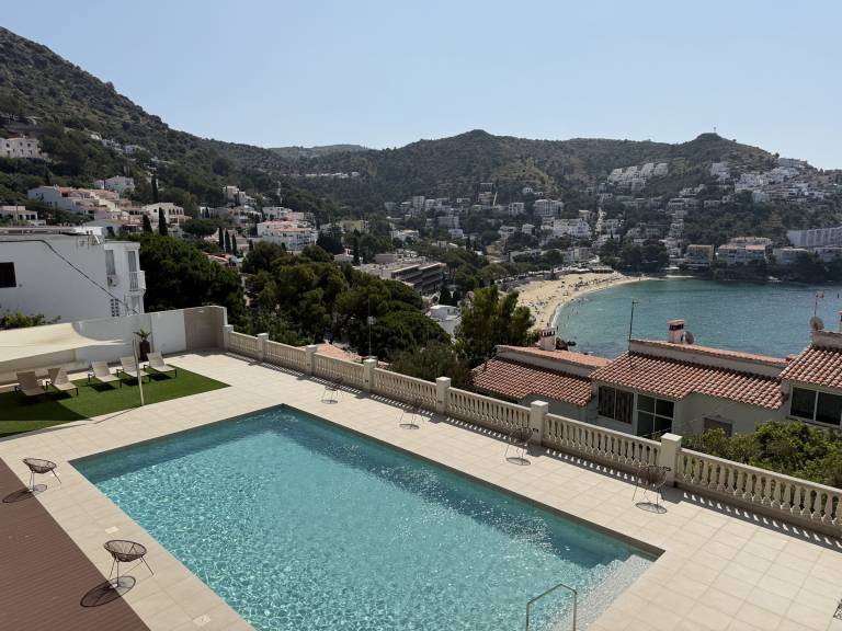 Apartment with pool | Next to the beach | Pet-friendly — photo 3