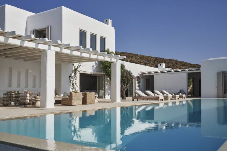 Villa with terrace, barbeque & private pool | Nature view — photo 5