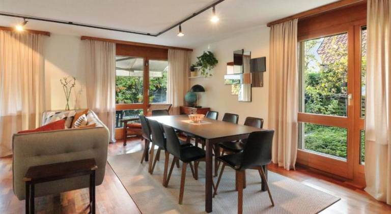 150 m&sup2; Villa