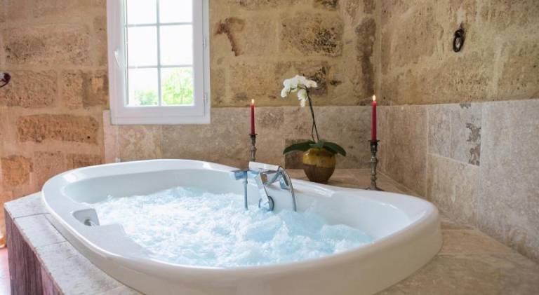 Chateau Latour Segur Suites & Spa — photo 5