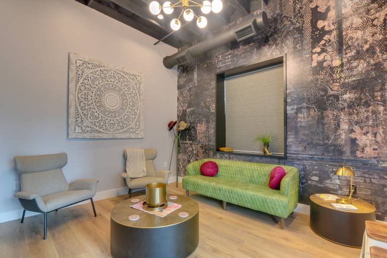 Walk to Strand Historic District: Stylish Dtwn Gem in Galveston, TX