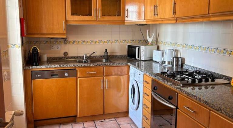 Rental apartment with terrace & barbecue — photo 5
