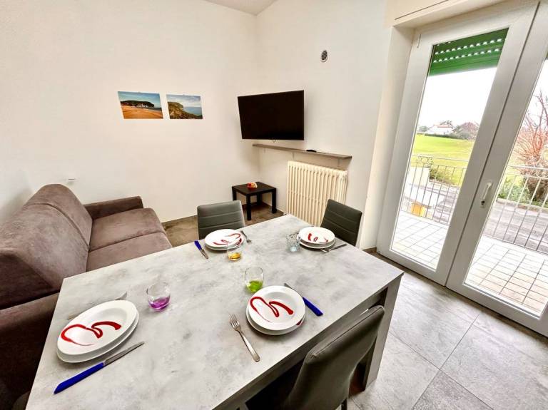 Holiday apartment with terrace — photo 2