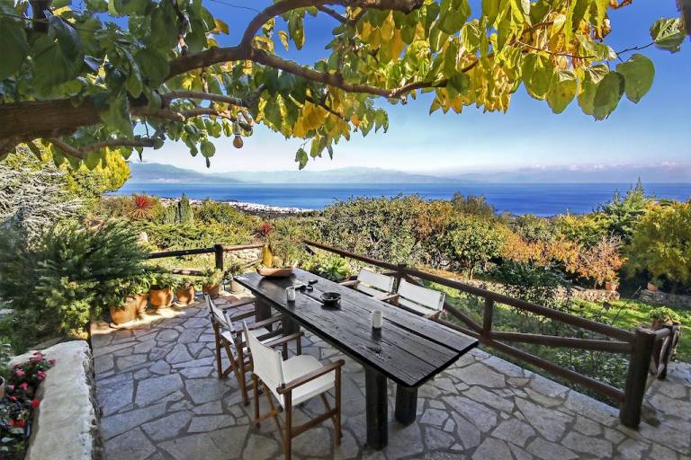 Διαμέρισμα  Ακράτα