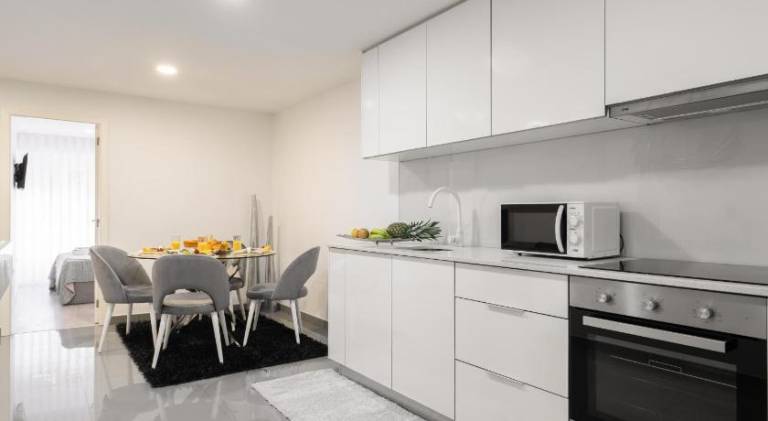 Host Wise - Spacious Noble Apartaments Ace Location — photo 2